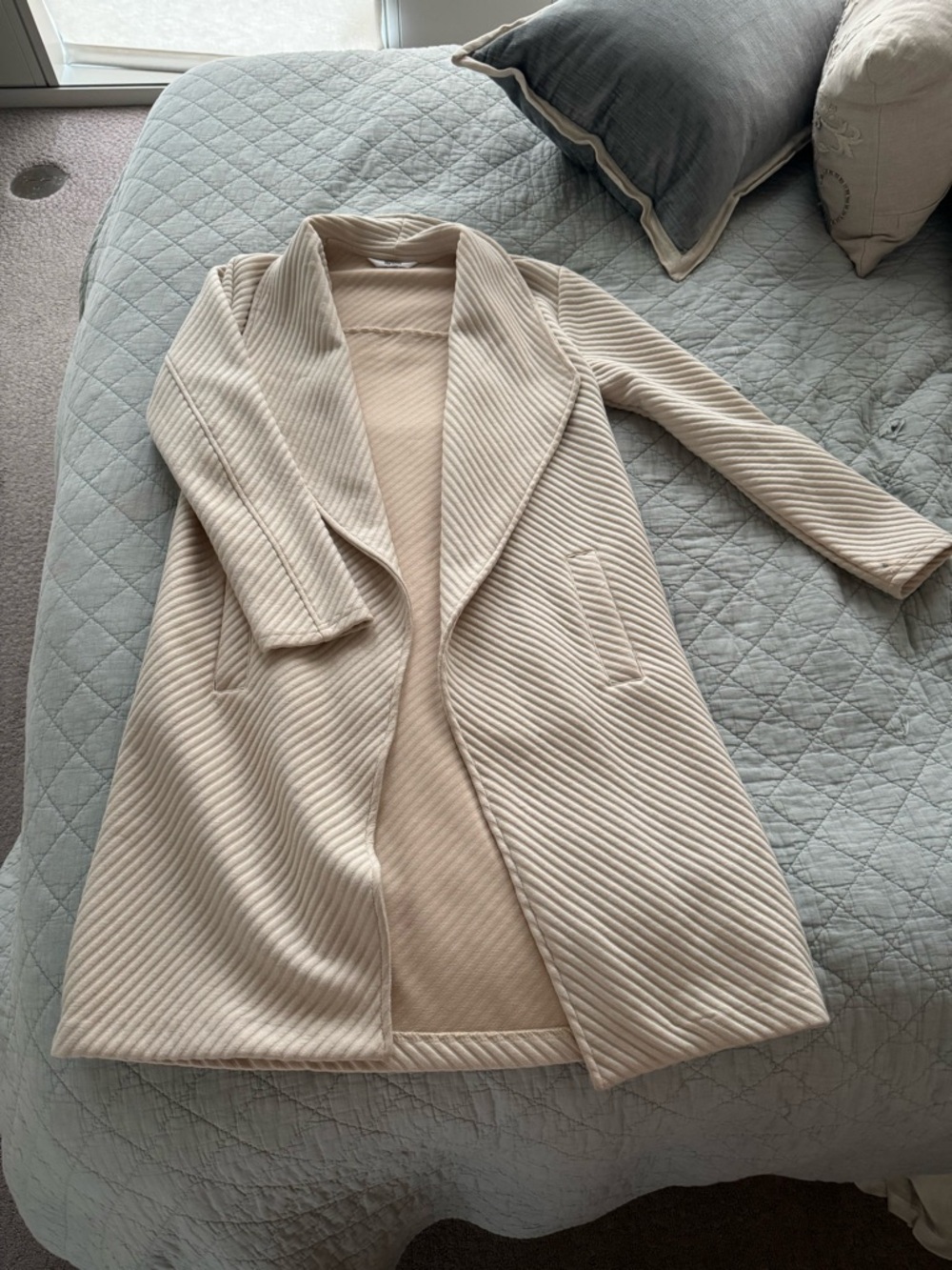 BB Dakota Cream Ribbed Open-Front Sweater Trench Coat